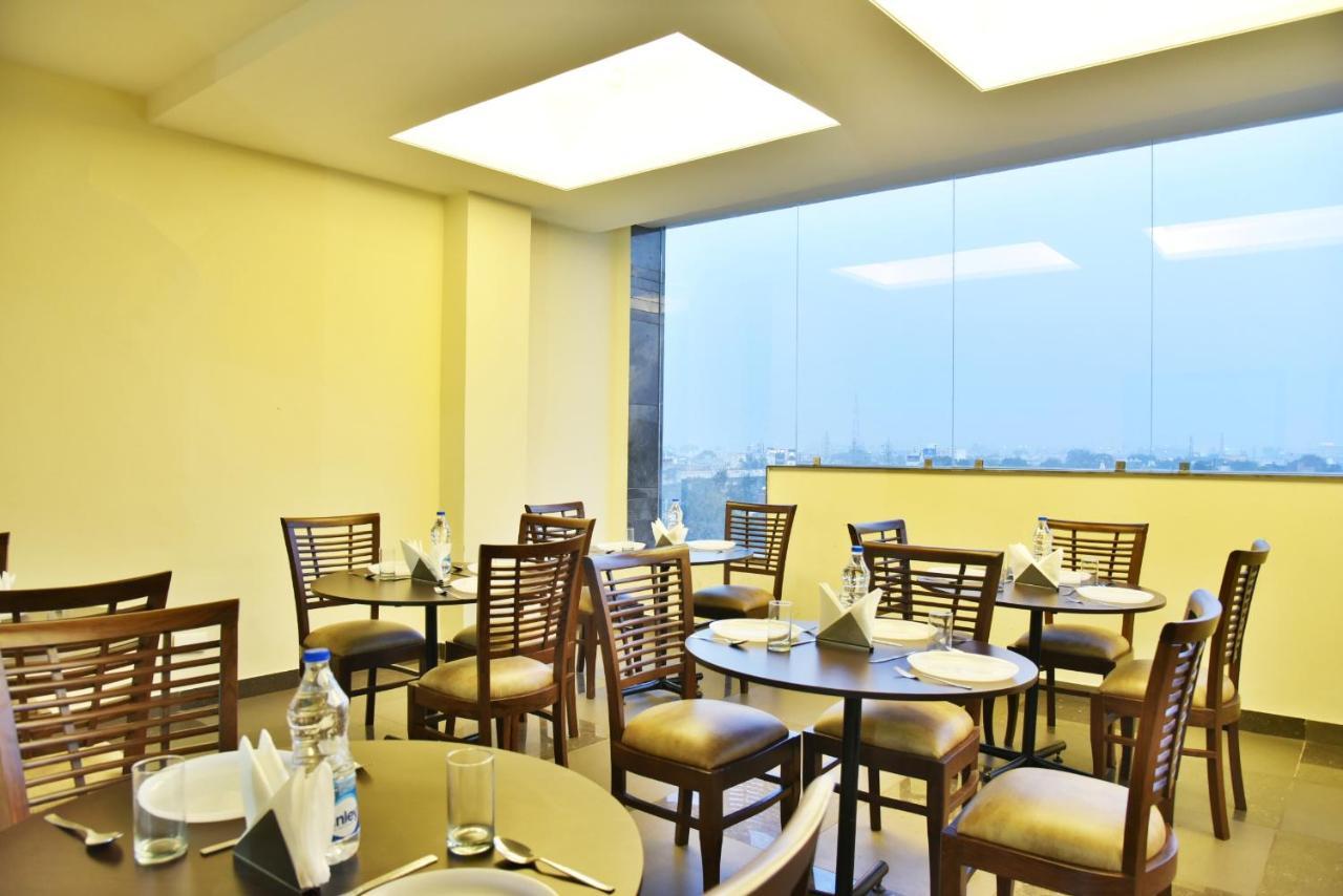 Hotel Amritsar International 2 Min Walk From Amritsar Bus Stand ภายนอก รูปภาพ